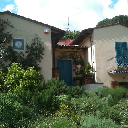 B&B Pino Del Capitano Dicomano Exteriör bild