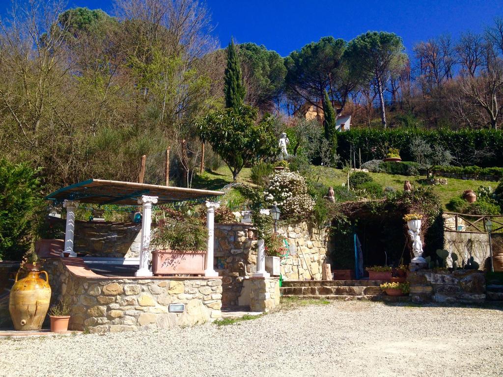 B&B Pino Del Capitano Dicomano Exteriör bild
